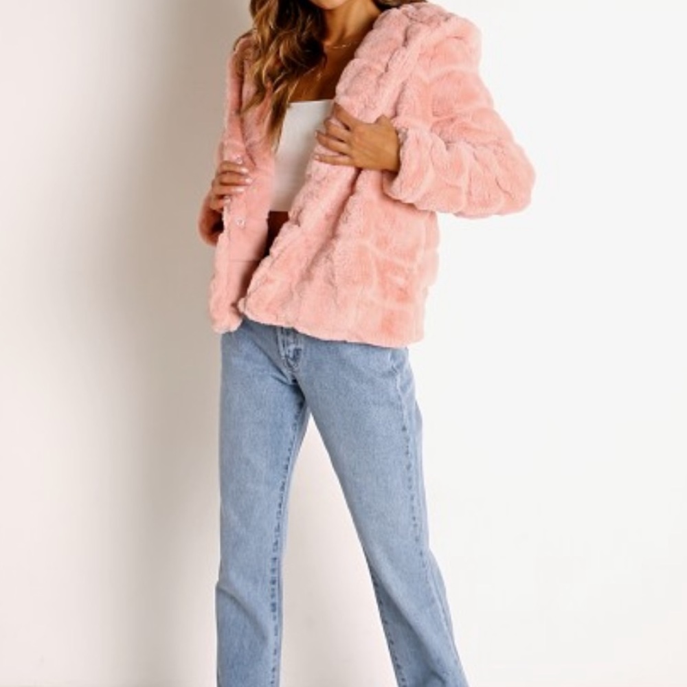 RARE COLOR ❤️‍🔥 APPARIS HOODIE  GOLDIE FAUX FUR COAT PINK M